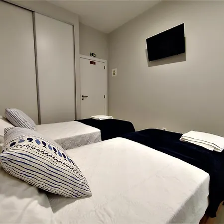 - New Botanic Garden Petit