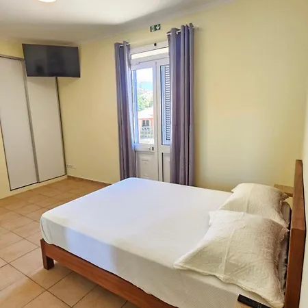 - New Botanic Garden Petit Apartment Funchal (Madeira)