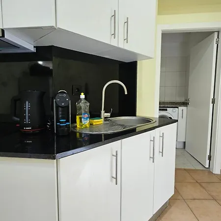 - New Botanic Garden Petit